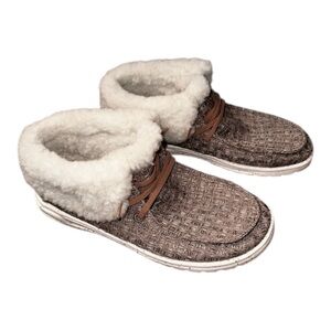 Hey Dude Wendy Fold Over Stitch Cozy Boot Sneaker Size 7